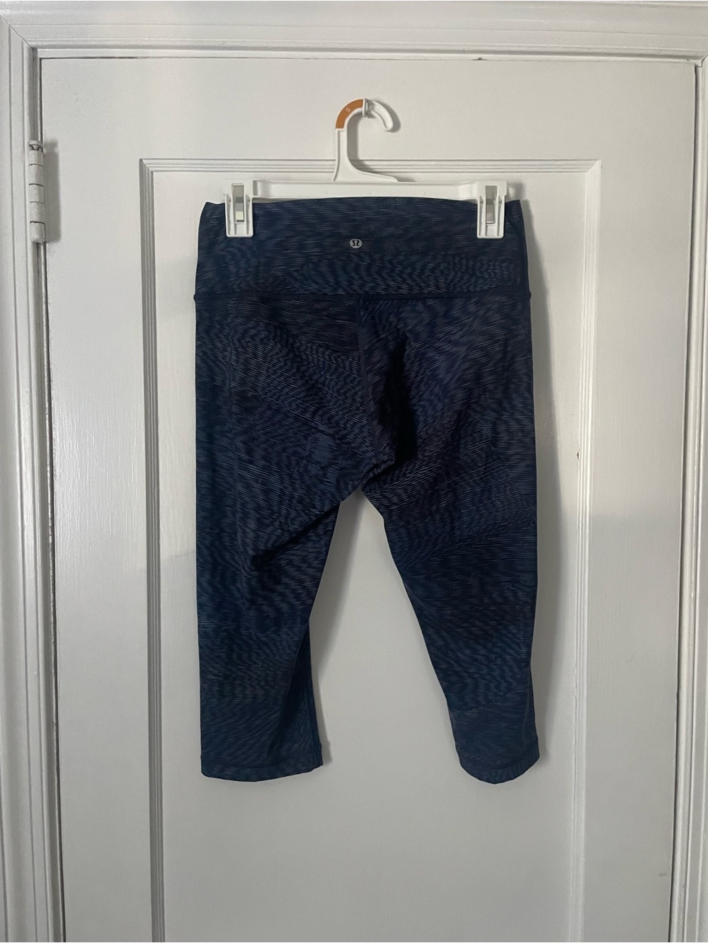 Lululemon Wunder Under Hi-Rise 1/2 Tight *Full-On Luxtreme 17"
Linear Flux Sz 8 - Picture 2 of 6